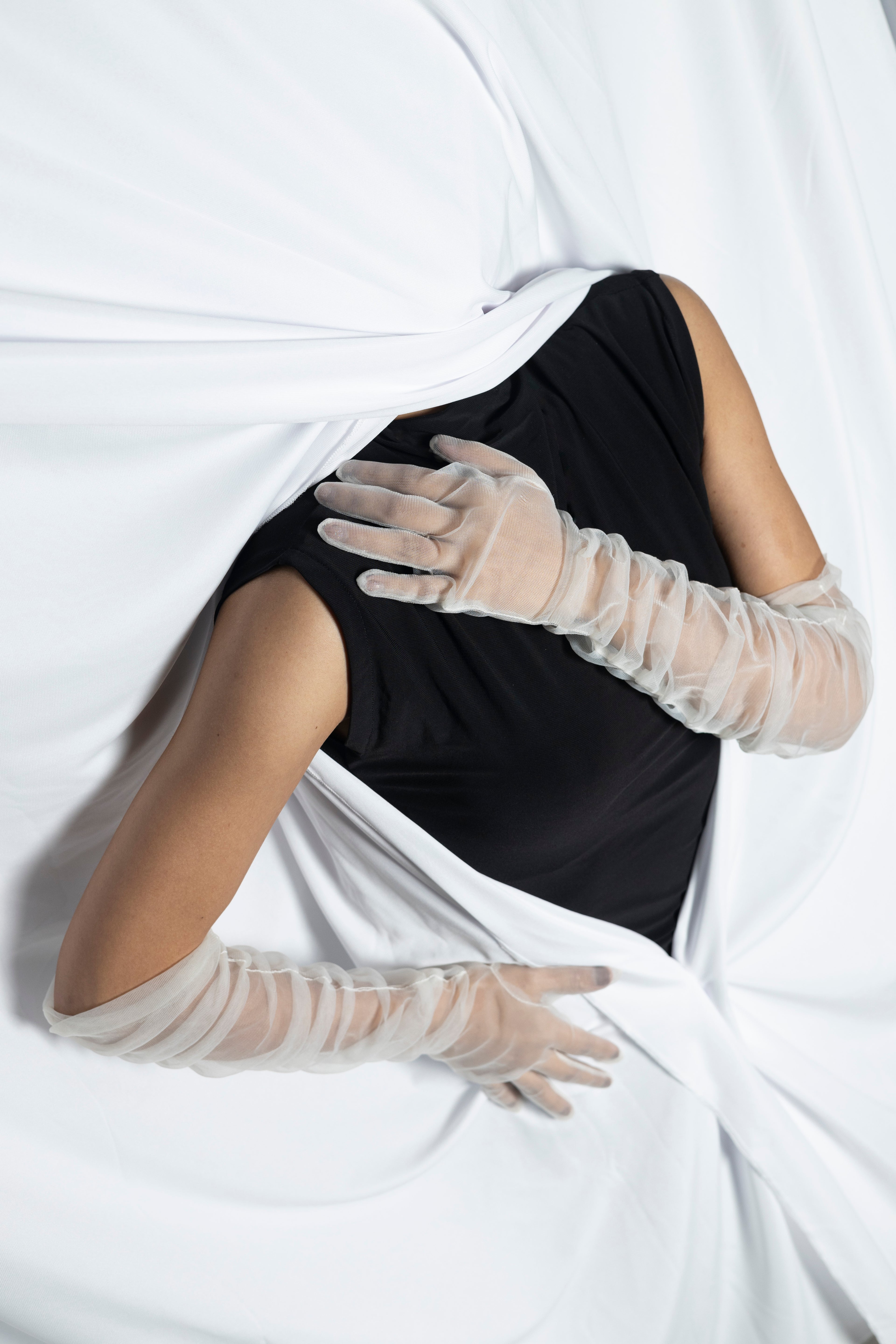 White Rouched Mesh Gloves